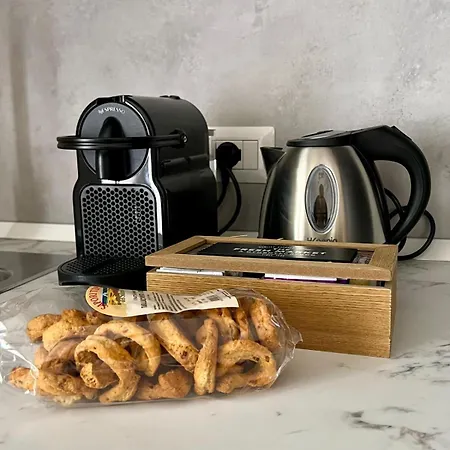 Eccelsobarese Boutique - Station Area