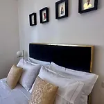 Eccelsobarese Boutique - 10 Mins From Center 4* בארי