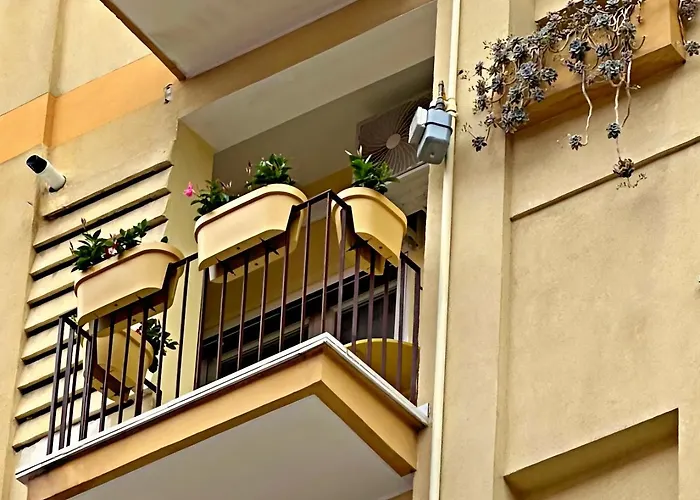 Eccelsobarese Boutique - 10 Mins From Center 4*