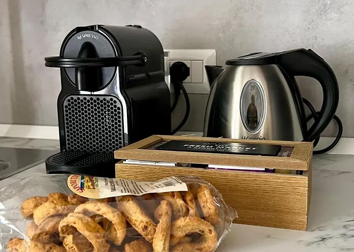 Eccelsobarese Boutique - 10 Mins From Center